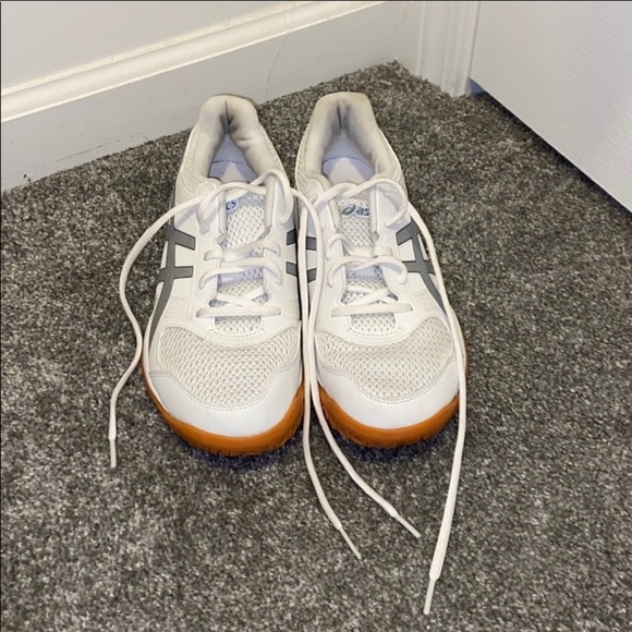 ASICS white sneakers - Picture 3 of 9